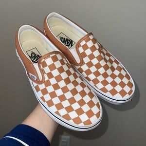 🧡 orange checkered vans